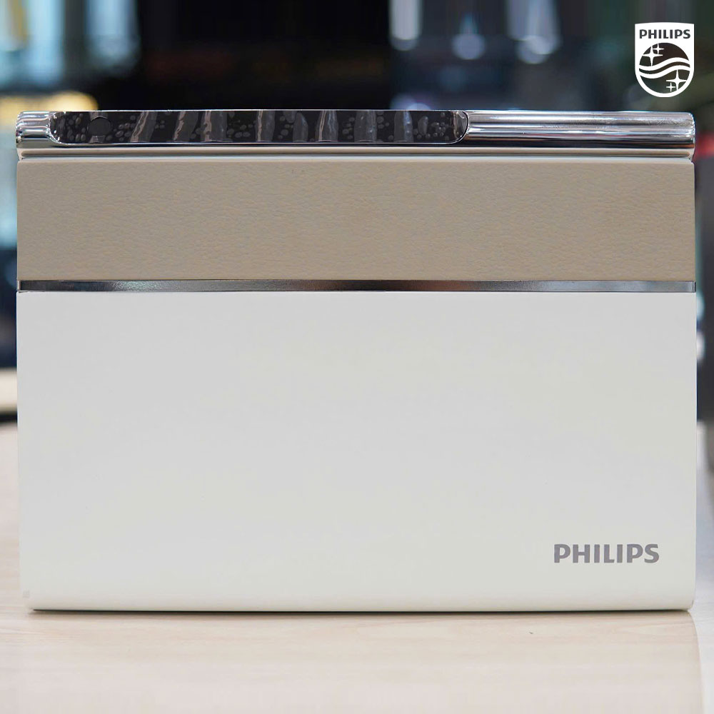Két sắt Philips SBX102 màu trắng.